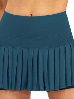 Pleated Active Skirt in Teal